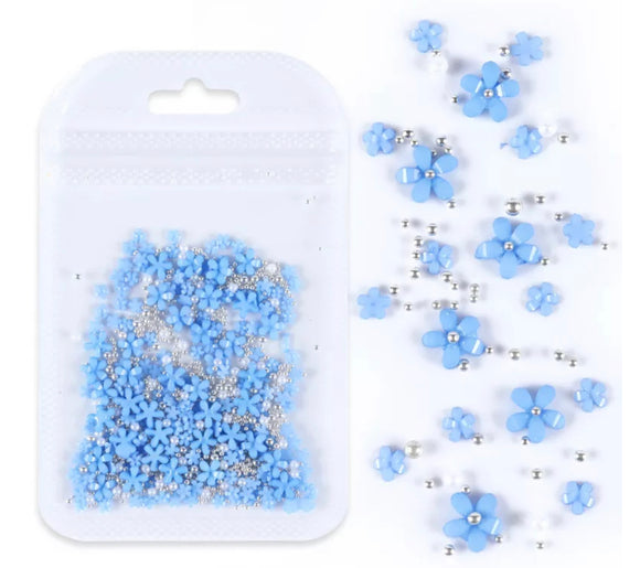 Flores y balinés azul